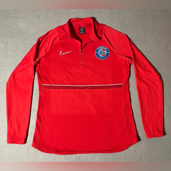 Nike Dri-Fit Fram Soccer Club California Women’s Red Medium 1/4 Zip Sweater - Picture 1 of 4